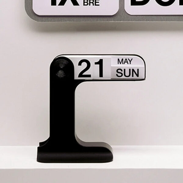 Creative Flippable Calendar Rotatable Desk